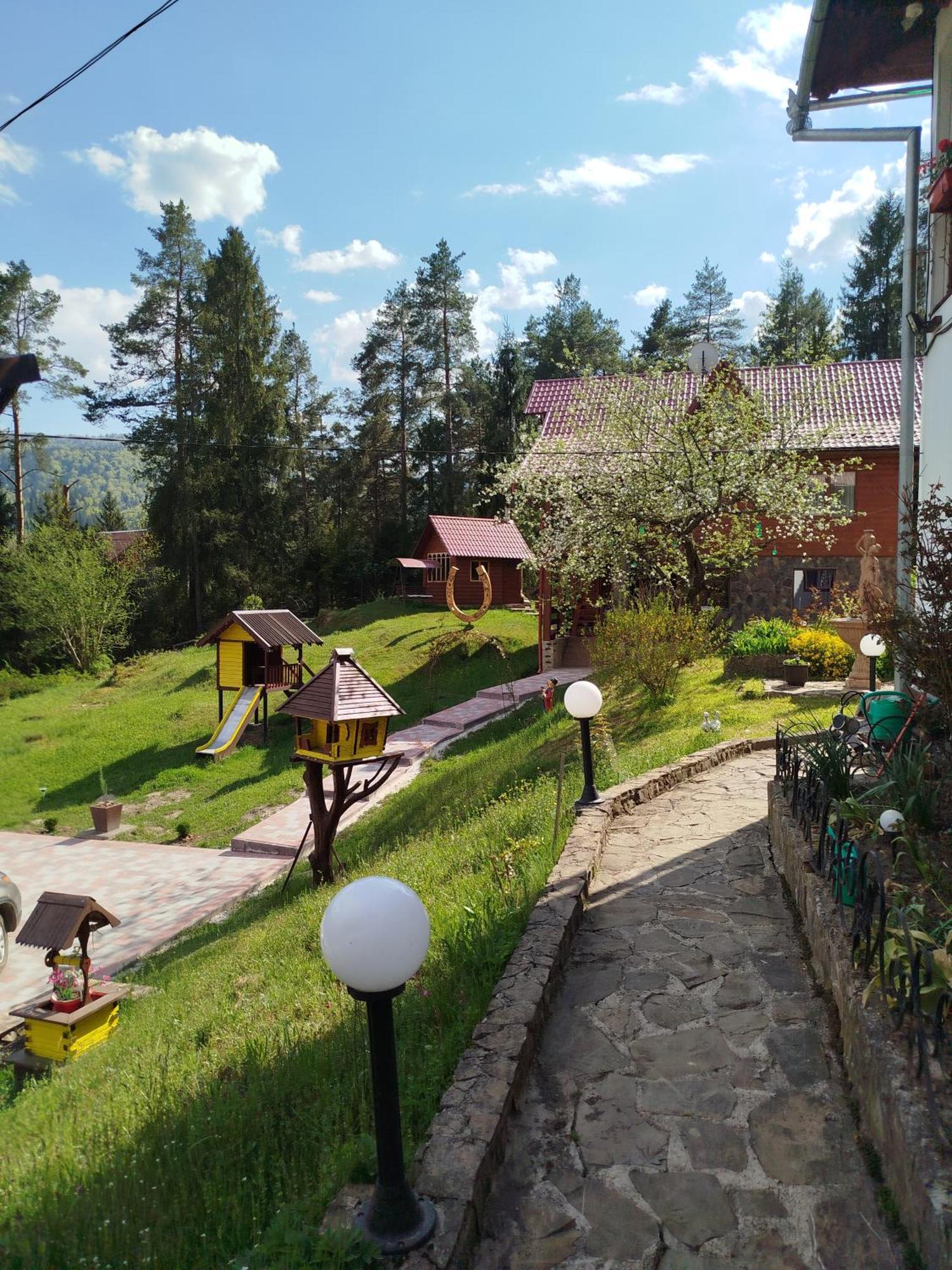 Villa Лісова Казка Jaremtsche Exterior foto